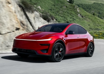 Tesla In Full Self-Driving Mode Hits, Kills 71-Year-Old Pedestrian In California