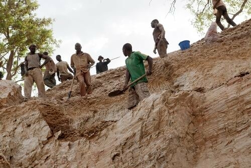 Nigeria’s Lead Poisoning Crisis 1 Lead Poisoning Crisis