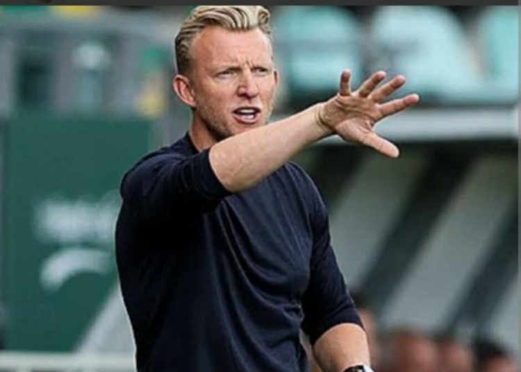 Fenerbahce Appoint Kuyt As Interim Head Coach 1 Screenshot 20261028 163901 Chrome