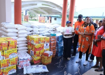 Akwa Ibom Distributes Relief Materials To Flood Victims In 4 LGAs