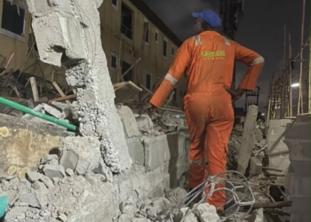 One Dead, Three Rescued As Two-Storey Building Collapses In Fadeyi, Lagos