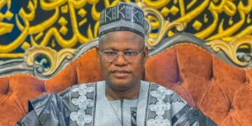 Sheikh Masussuka Buried Amid Tears,Crowd In Kastina