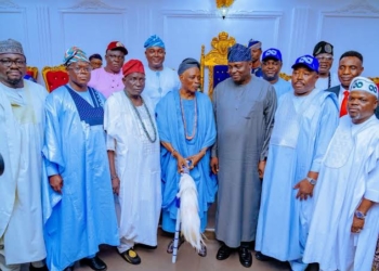 2027: APC Presidential Campaign Council Visits Olubadan