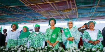 Oluremi Tinubu’s Food Outreach Targets Widows, Persons With Disabilities In Osun 4 Oluremi Tinubu’s Food Outreach Targets Widows, Persons With Disabilities In Osun