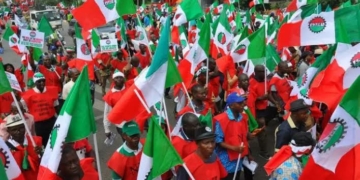 14-Day Ultimatum: Nationwide Strike Looms As FG, Labour Thursday Talks Fail 2 JUST-IN : Public Servants Begin 3-Day Warning Strike October 2 Over Unmet Demands