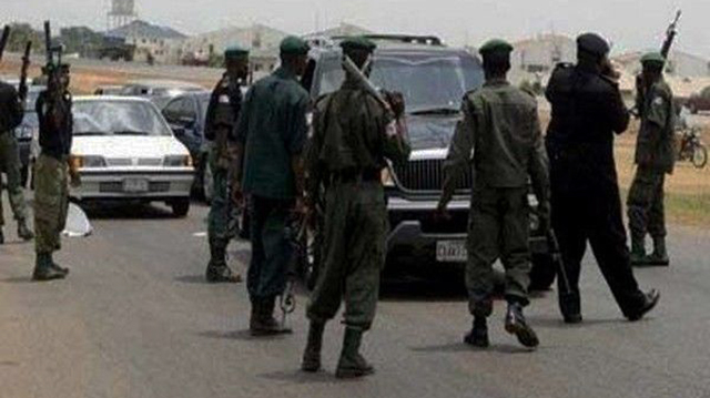 A/Ibom Motorists Laud Free Traffic As Police Dismantle Checkpoints After LEADERSHIP Report 1 nigerian police at checkpoints